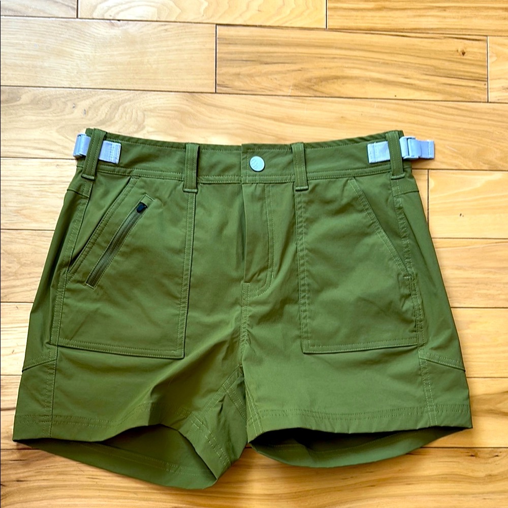 Stio Women’s Cutbank Shorts Excellent Used condition!